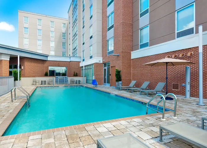 Hampton & Capitol-university Hotel Tallahassee